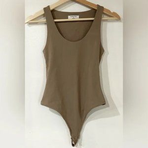 Aritzia Babaton Contour Scoopneck Bodysuit in Deep Taupe XS